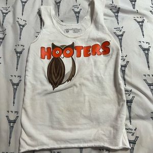 Hooters